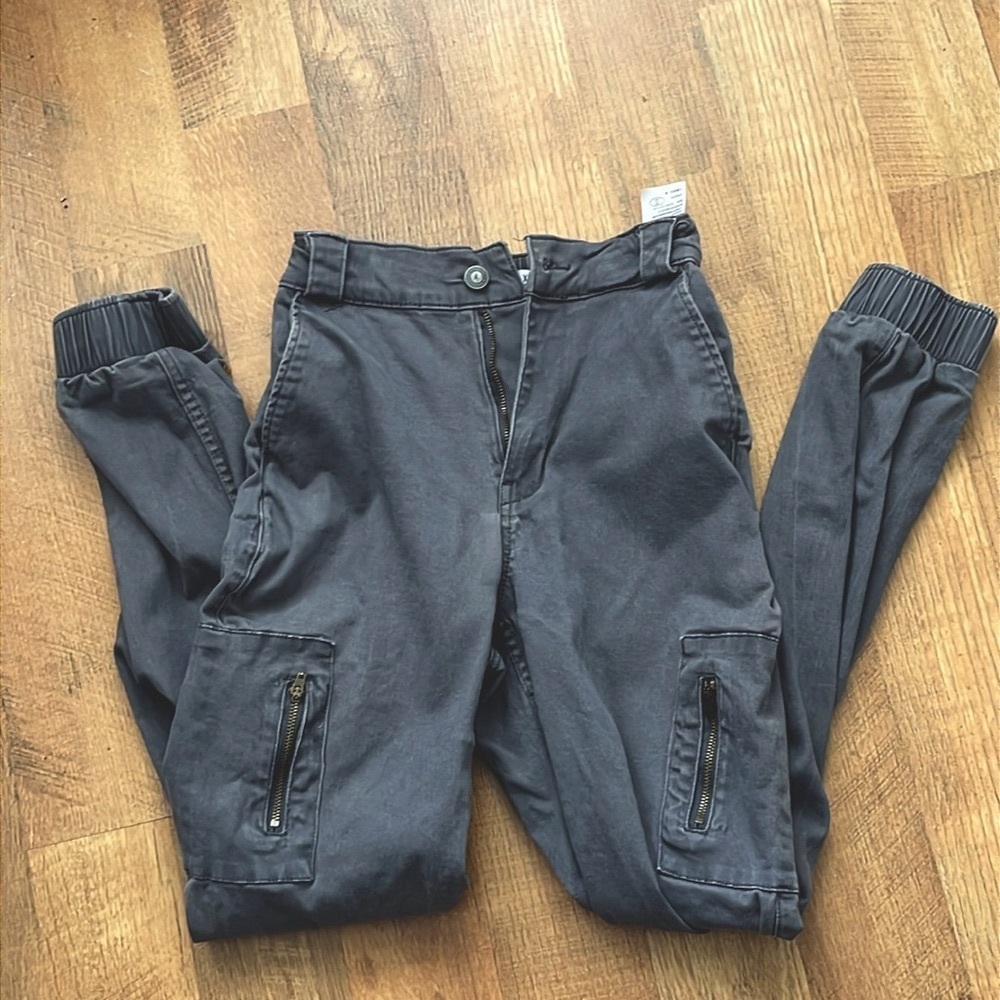 Hollister Ultra High-Rise Dark Gray Utility Joggers